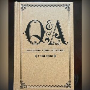 Q&A a Day 5-Year Journal